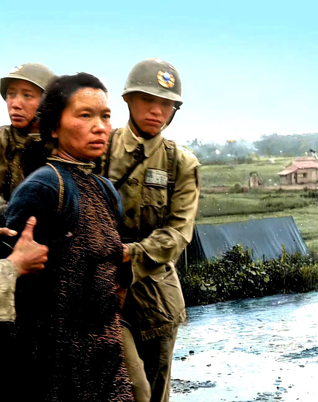 这张定格于1950年台北法庭的照片，是烈士朱谌之，也就是朱枫，英勇就义前留下的珍