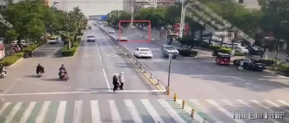 已被刑拘再不采取严厉措施，这样的悲剧就避免不了！

飙车、醉驾肇事，按交通法处置