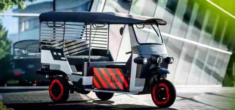 奥迪居然造“三蹦子”！1.2万带雨棚合法上路，雅迪突然不香了！