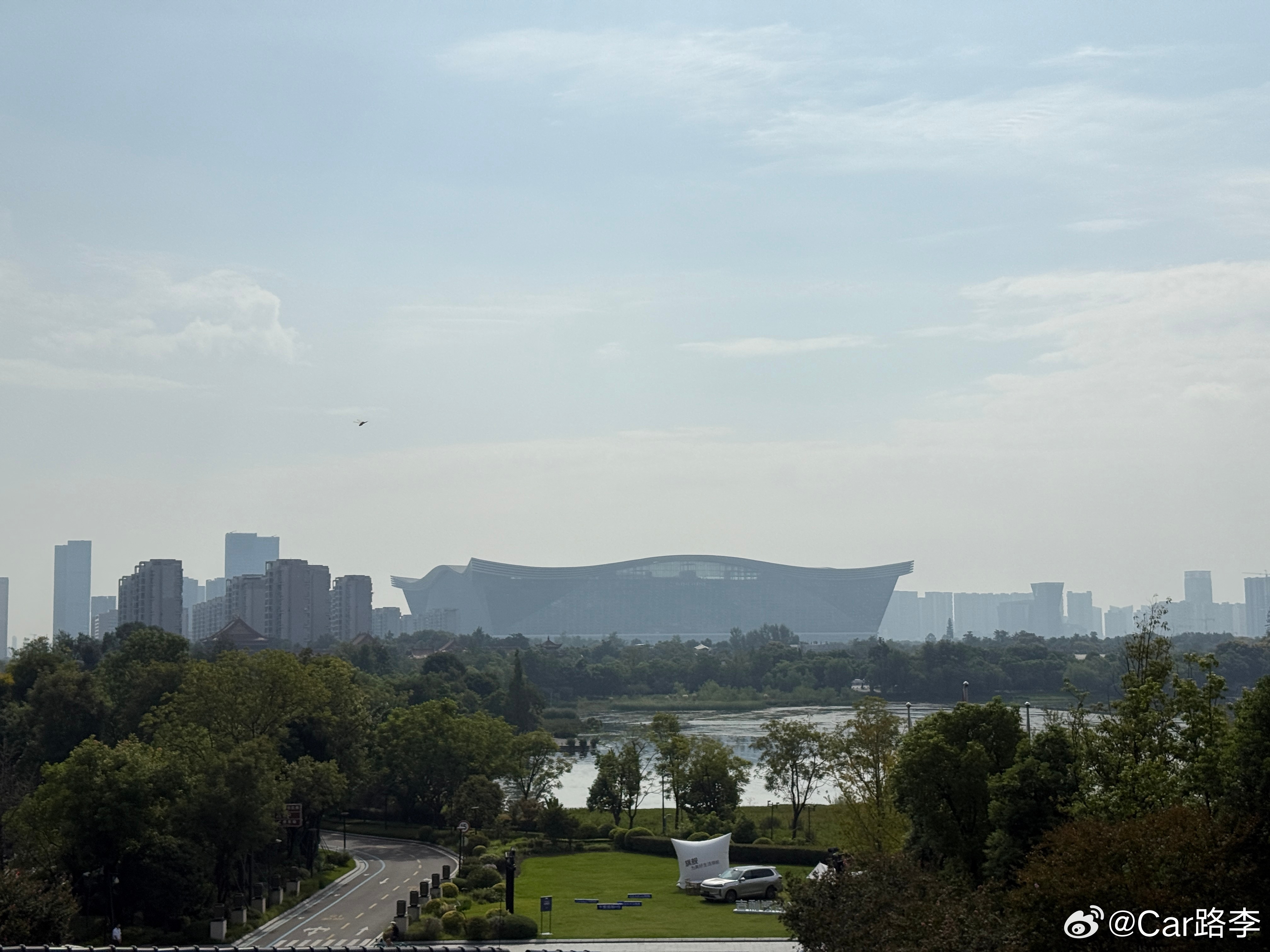 MPV的空间通透感还是SUV没办法比拟的要不是用不上，真想买台MPVbye成都 