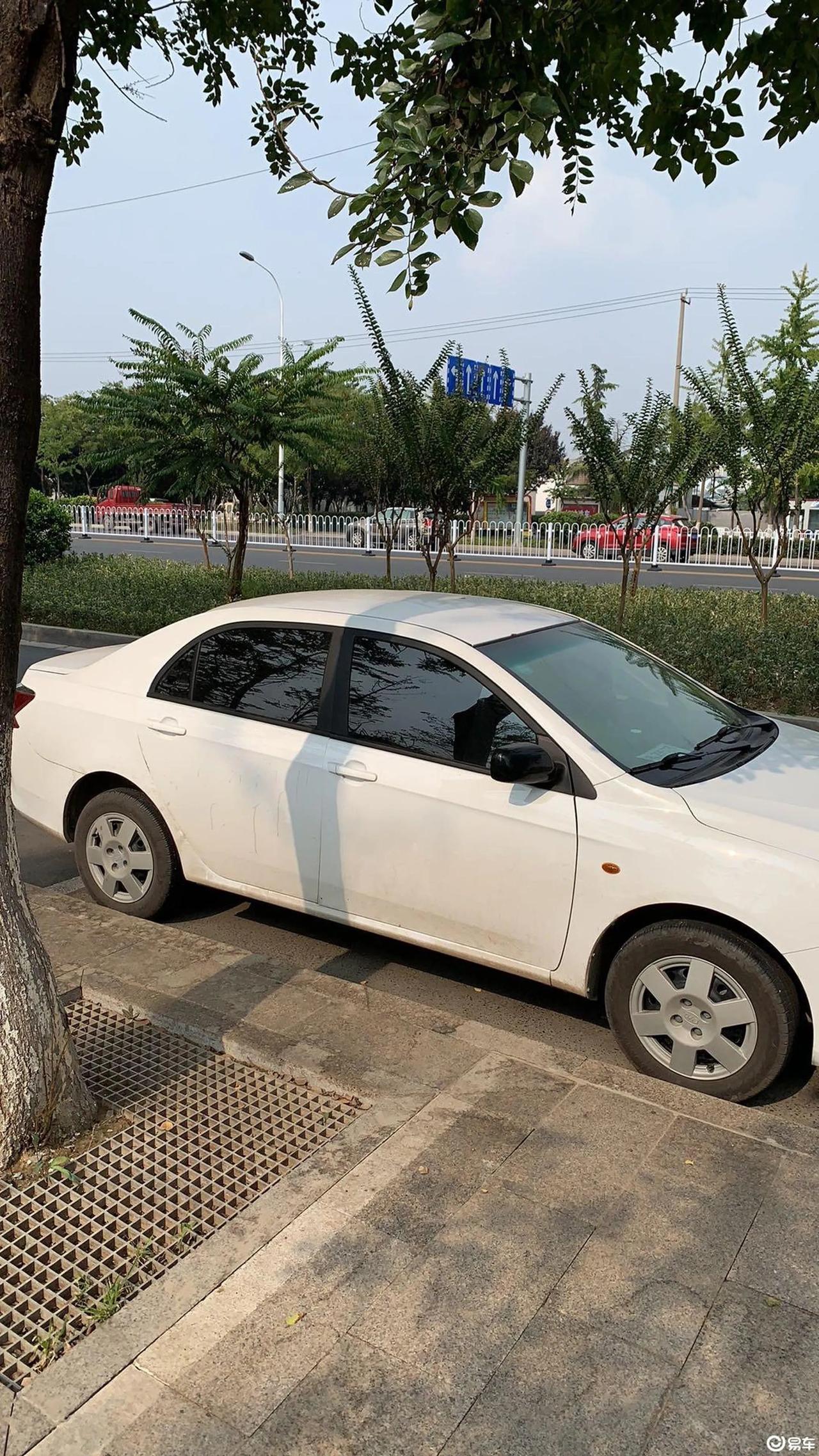 #车主点评#【车主：操控慢点开绝对可以。会开到肯定觉得好开 】

比亚迪F3 2