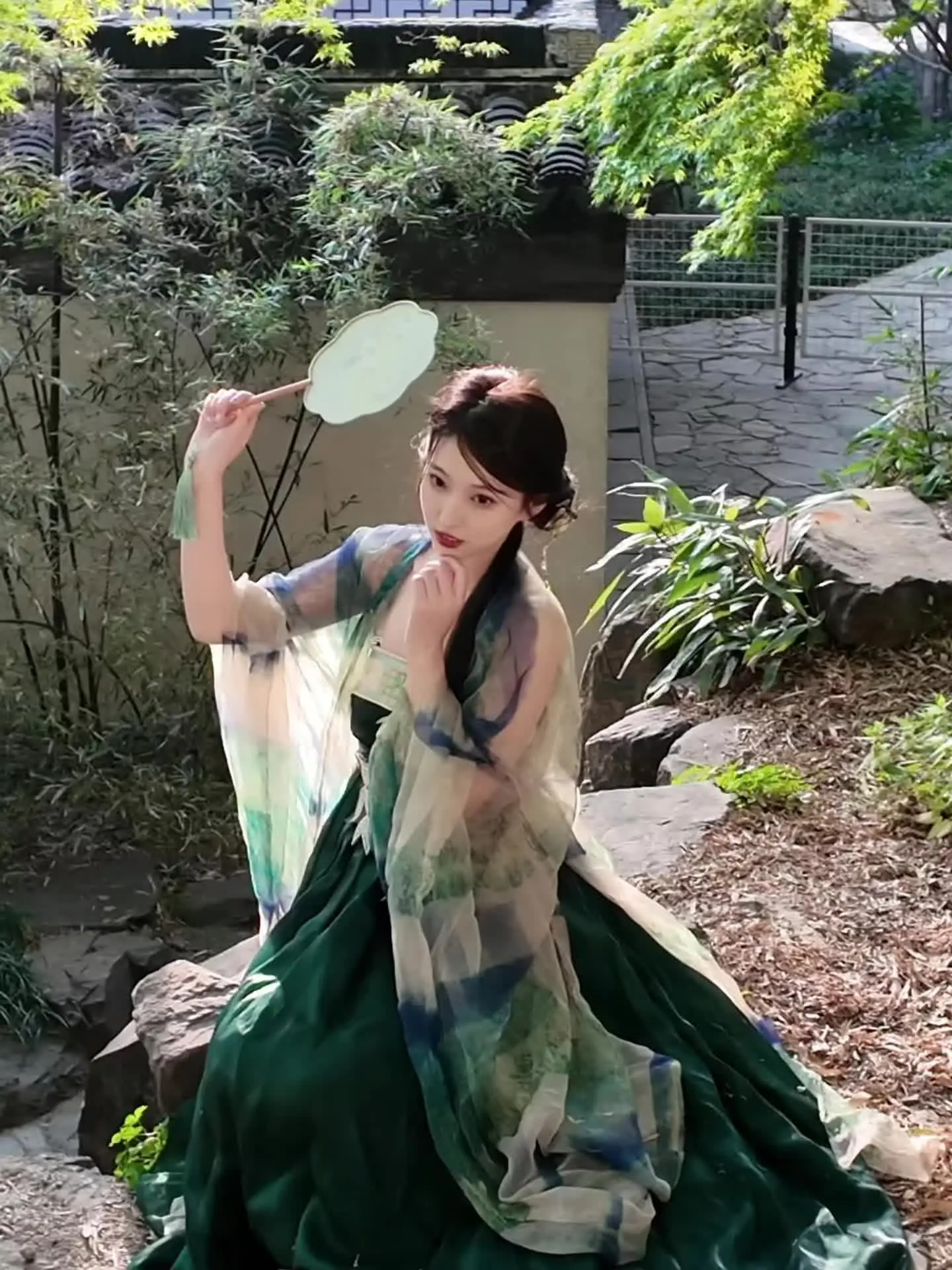 一朝入姑苏 满眼是江南