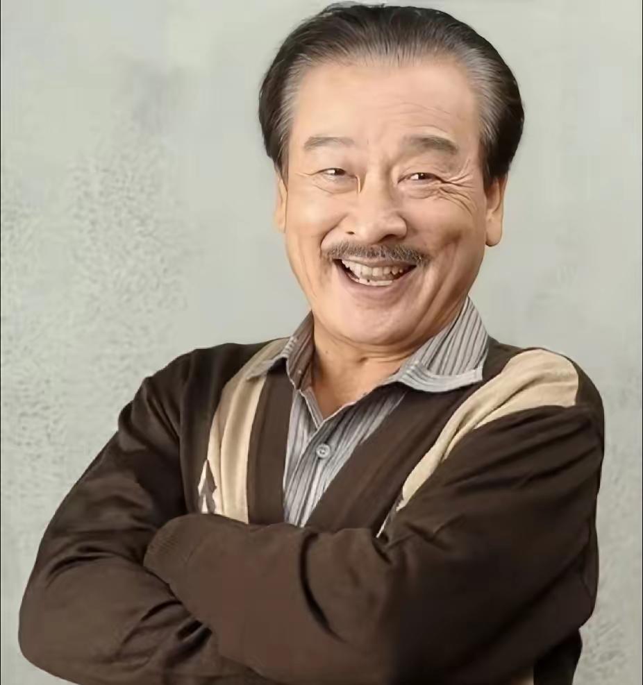 看到演员李顺载凌晨去世，
​有句话我一直不敢说，
​不知道大家发现没，李顺载这样