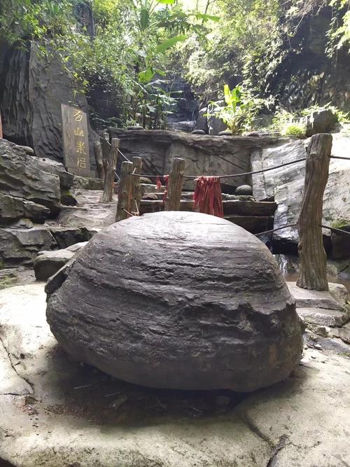 贵州旅游，千年水族文化地，三都美景攻略！
贵州三都
美景和美食推荐：
1、姑鲁产