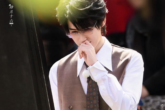 张真源将缺席跑男第二轮录制张真源将缺席跑男发布会 张真源因为五一演出集训，缺席跑