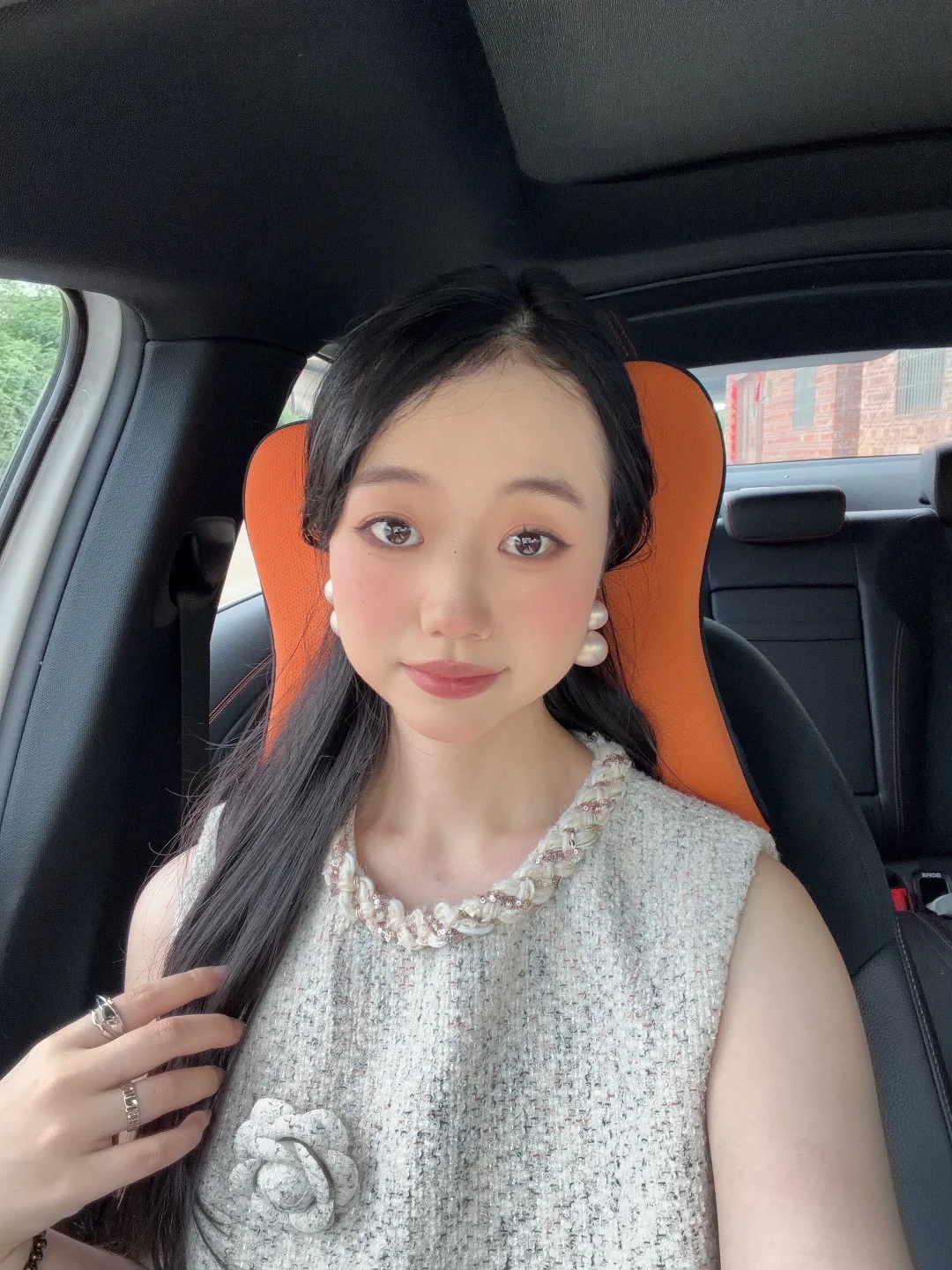 是我喜欢的珍珠耳环妆容呀～~