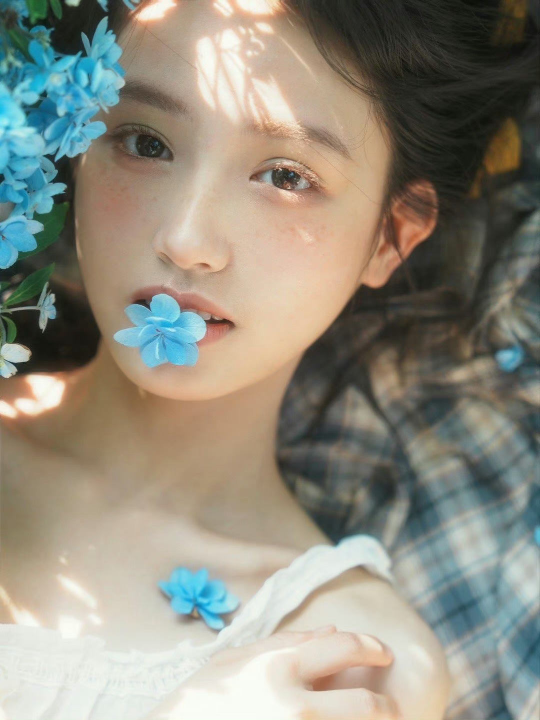 无尽的夏日🦋🫧出镜:​​摄影:​​​