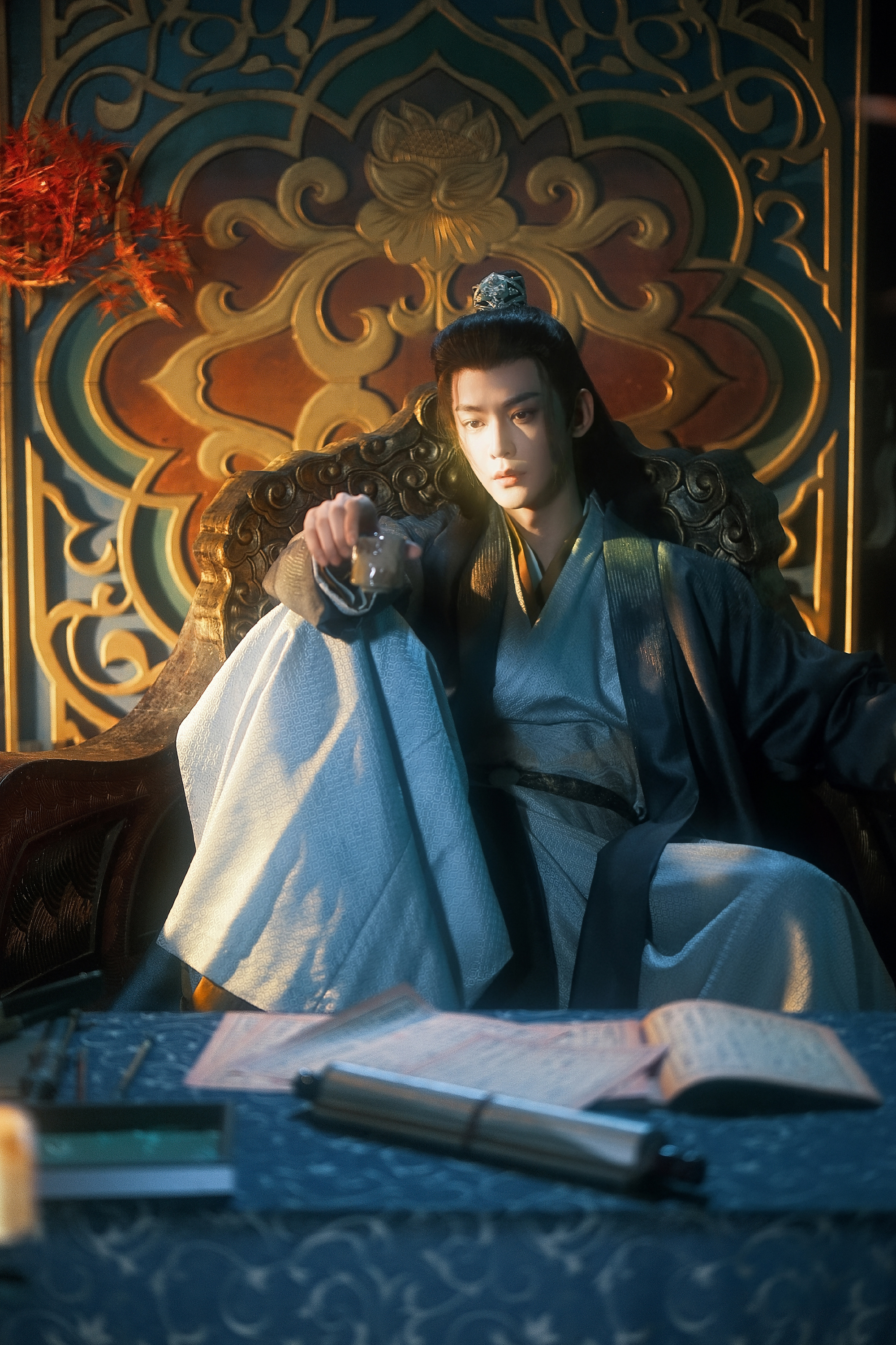 唐晓天替端王加更唐晓天演的端王是真纸片人全场最低身份唯一闭眼“原住民”纸片人玩家