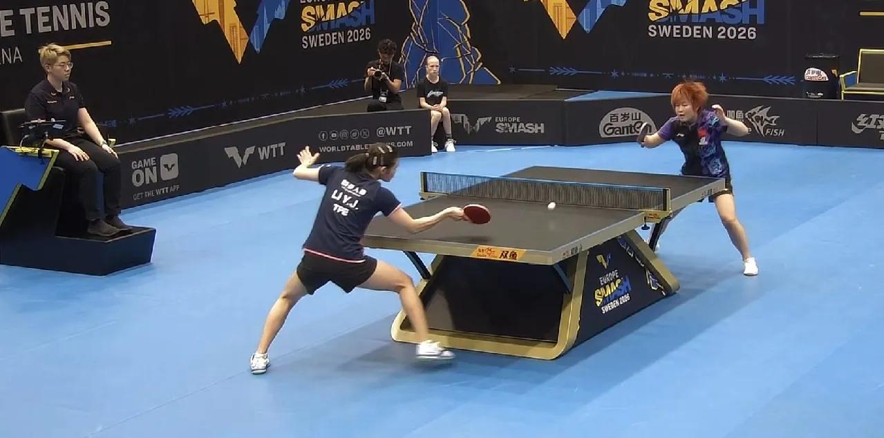 WTT瑞典大满贯女单1/16决赛：
覃予萱大比分3：2胜李昱谆，
五局比分为9：