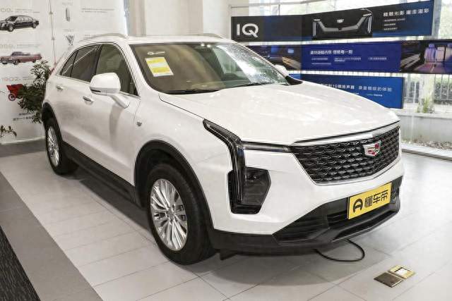 年轻人第一台豪华SUV！XT4好开好停，性价比拉满