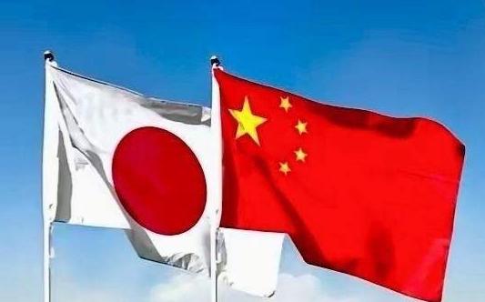 提醒所有中国人，一定要做好心理准备。央视军事频道最近反复提醒。国防部新闻发言人也