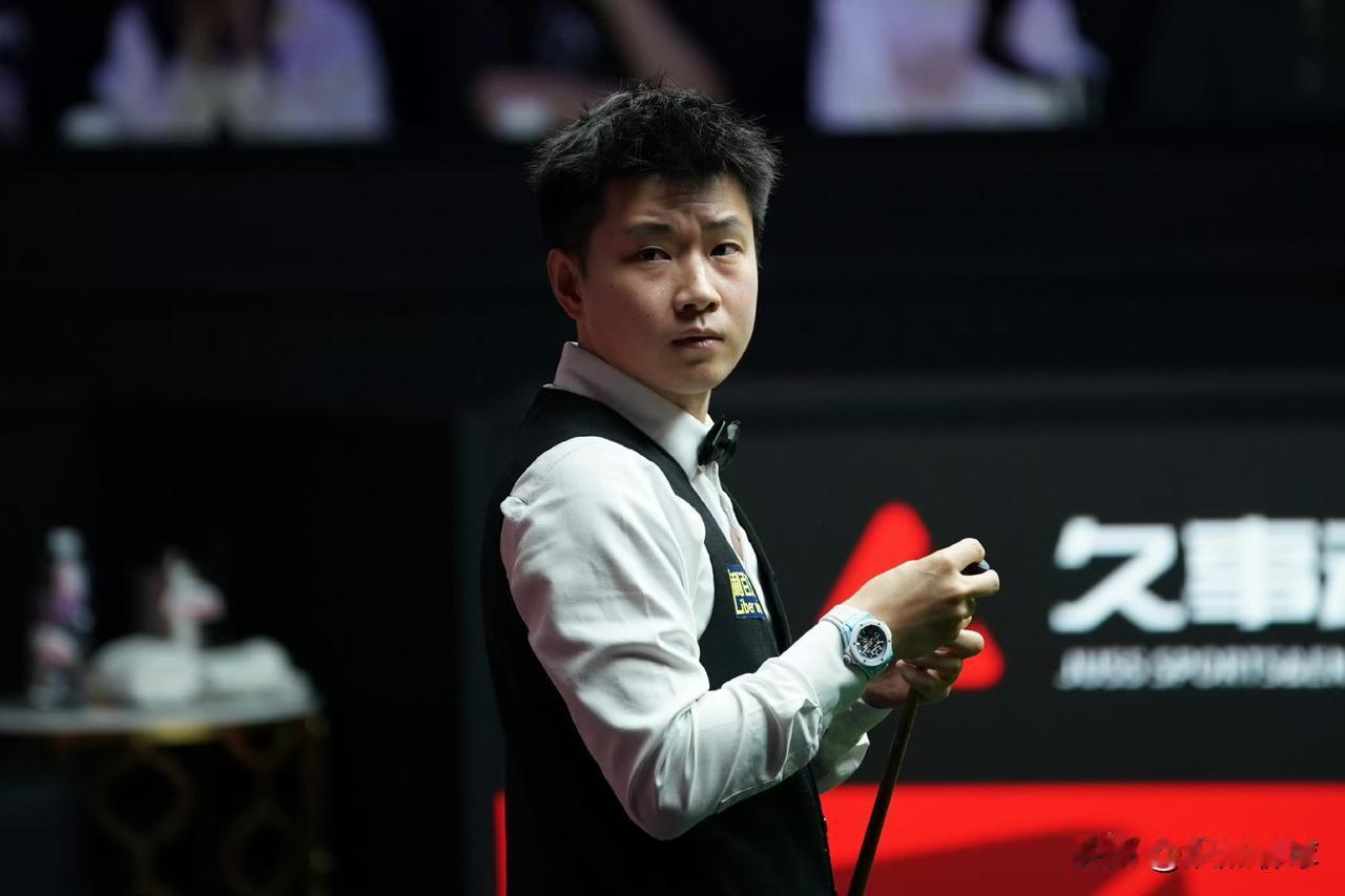 赵心童与吴宜泽各自半决赛赛程出炉，全力争取会师决赛
昨晚吴宜泽依靠最后一局关键球