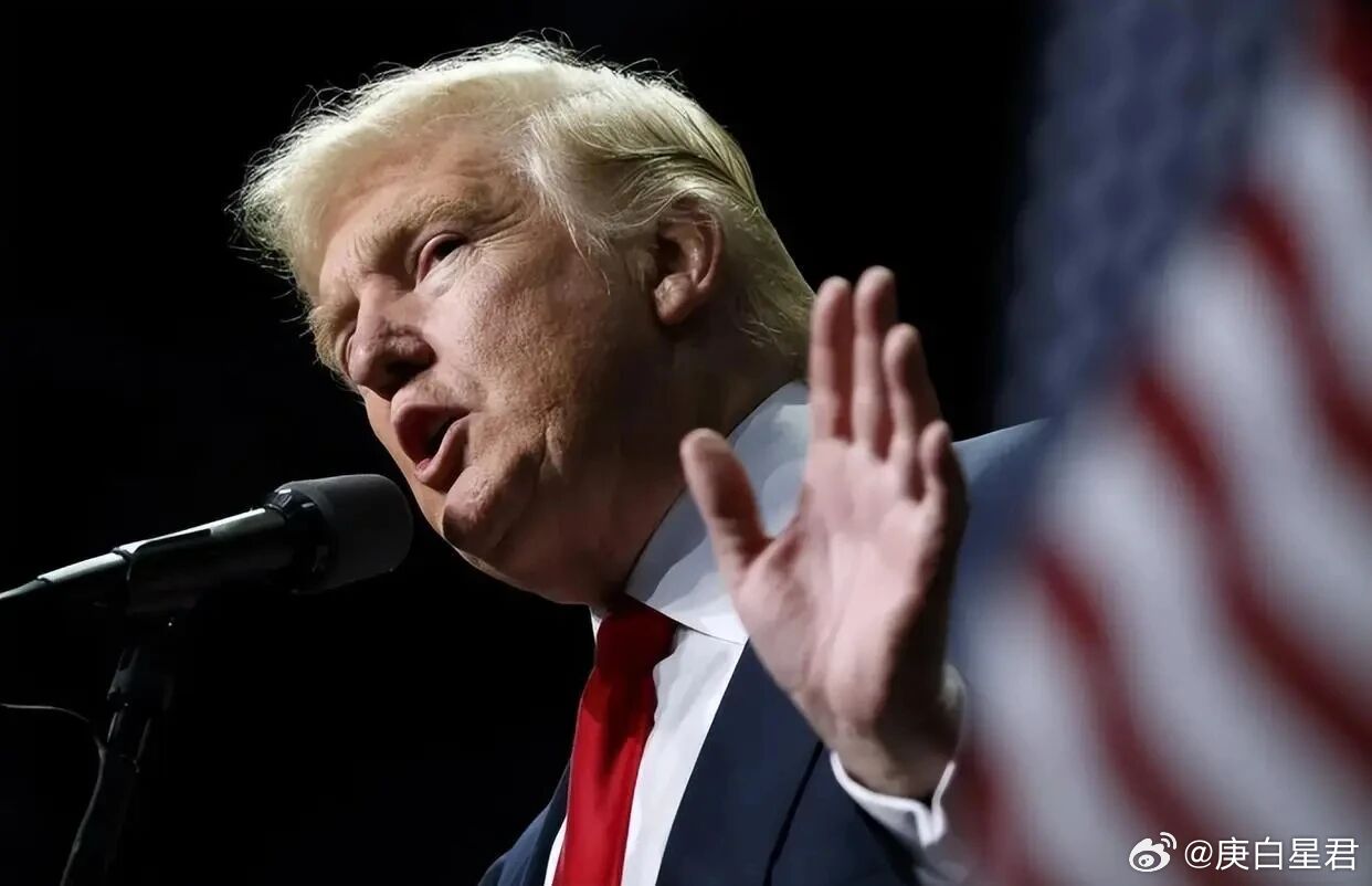 特朗普又变卦了现在的特朗普，大概是他从政以来最憋气的时刻。这个习惯了说一不二的地