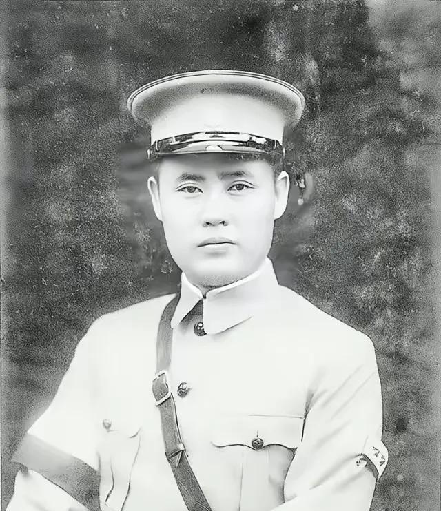 算命先生曾预言傅作义将遇到小他二十岁的克星，傅作义称此人尚未来到人世间吗？
19