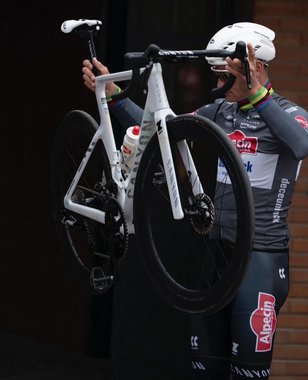 【要超级赛亚人模式才能赢波加查】范德普尔赛前说，自己这辈子也不完美，也有表现差的