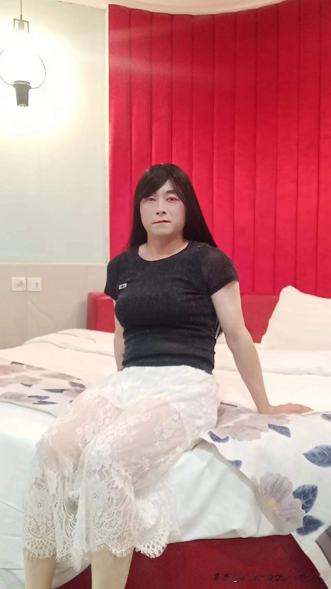 时尚大叔酒店女装穿搭分享
#蕾丝边大叔# #大胆穿搭挑战# #我的穿衣之美# #