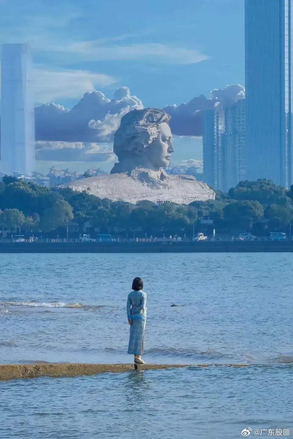 这拍照角度也太绝了，直接可以拿奖的水平！ 