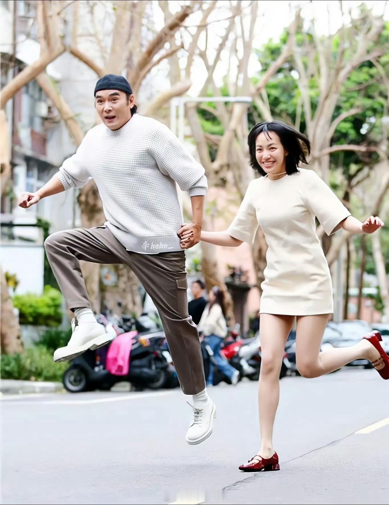 女儿曾一年没叫焦恩俊爸爸 开头看她还挺好看的一小美女，但是她一说她爸爸焦恩俊，立
