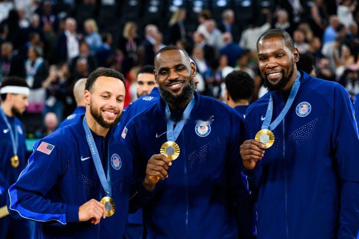 帕金斯谈最愿花钱去看的球员：杜兰特、詹姆斯、库里、华子、文班近日，帕金斯在《NB