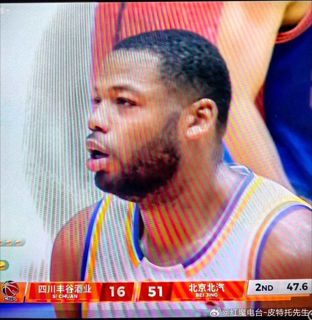 四川这赛季这是咋了？半场这比分有点离谱吧cba北京首钢