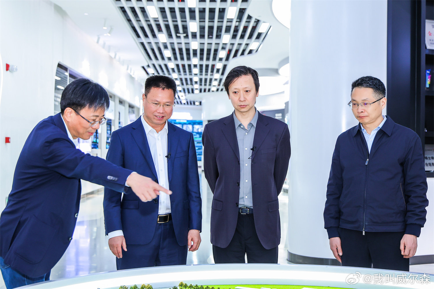 3月16-17日，由中国能源汽车传播集团组织的“中国动力电池产业创新跃迁调研行”