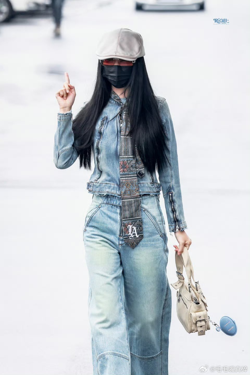 虞书欣今日上班，好酷期待虞书欣云初令 