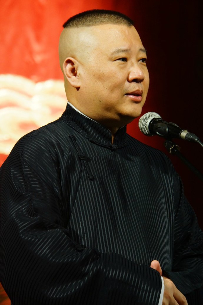 一身江湖气，半世相声魂。 