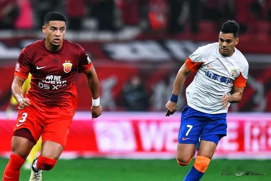 真有点哭笑不得了，山东泰山队的球迷本赛季实在是太挣扎了！
  看了毕津浩、德尔加