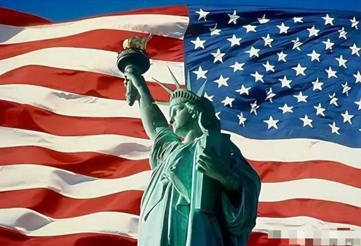 [心][心]能怪谁呢！自己放弃舆论阵地，任由亲美、亲西方势力在中文媒体搞的乌烟瘴