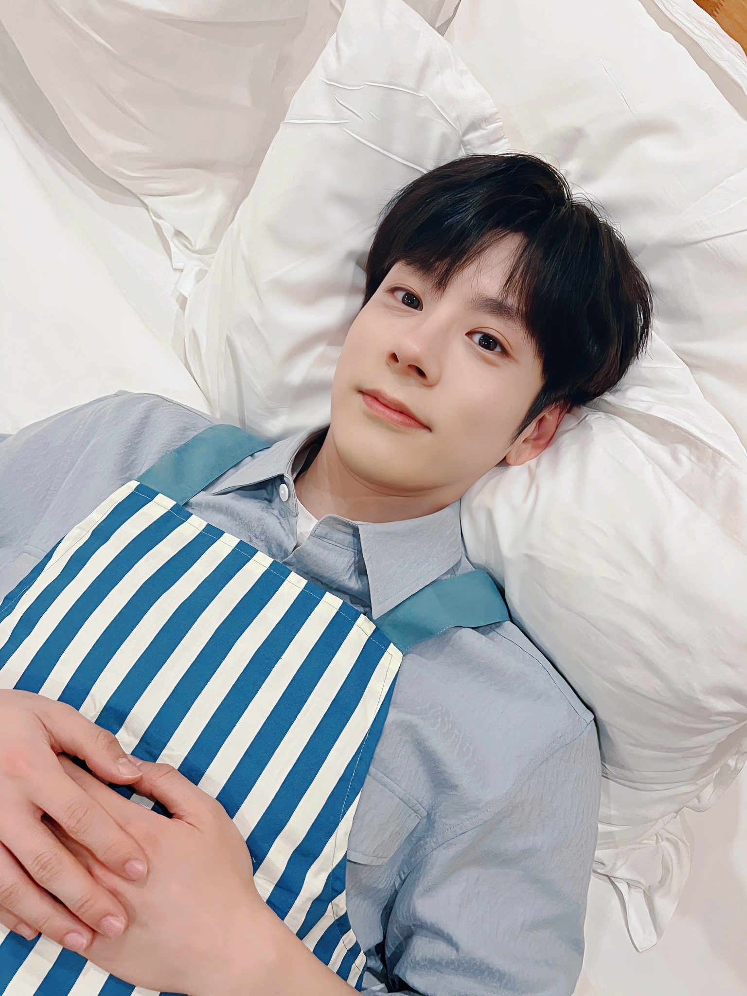 ✩🌕ིྀ放一颗糖在枕头底下，做一个甜甜滴梦。晚安💤 