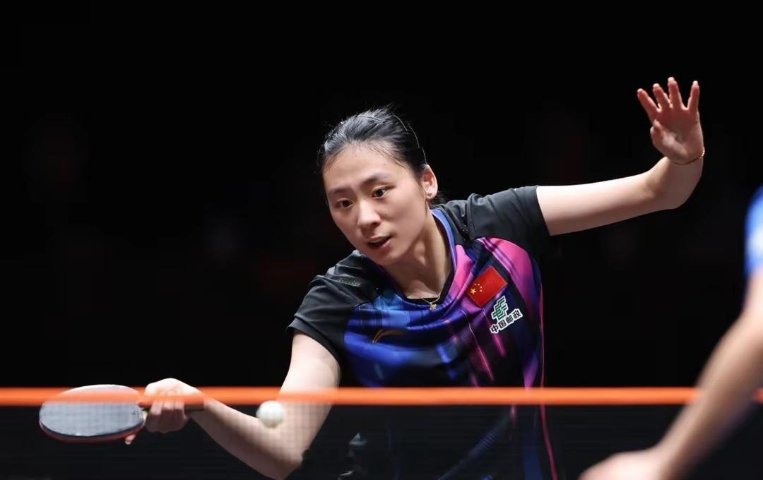 体育 WTT香港总决赛陈熠4-1逆转陈幸同晋级四强陈熠4比1陈幸同 北京时间20