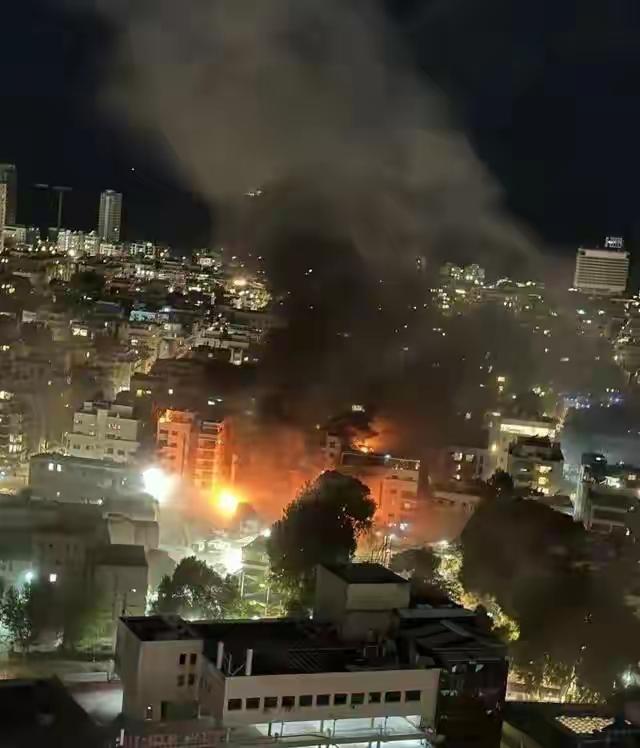 美军彻底栽了！廉价装备干翻11亿神盾，伊朗这一炸，帮中国拔掉战略钉子！
 
全球