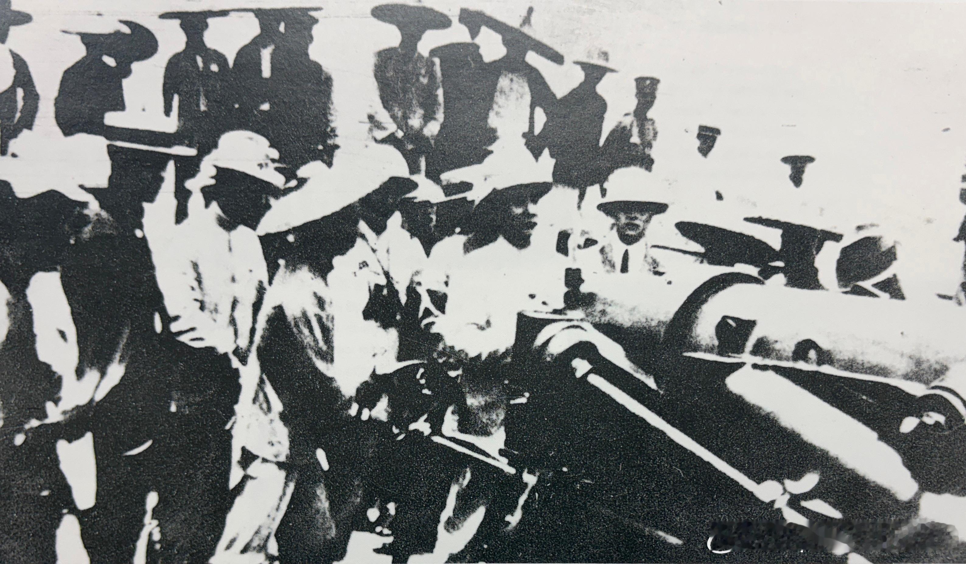 1923年9月23日孙中山在梅湖亲自发炮攻打惠州城内的陈炯明叛军历史影像