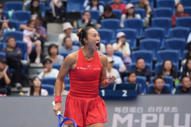 #郑钦文中网最好战绩#【直落两盘击败6号种子！郑钦文时隔两年晋级中网四强】#郑钦