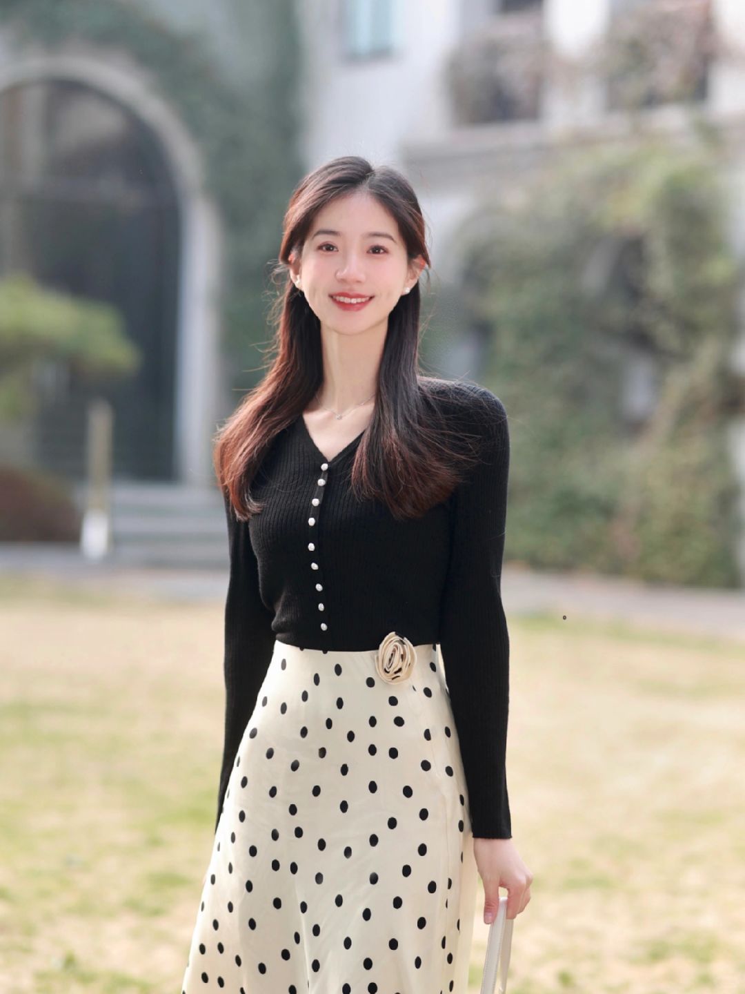 第一眼不算惊艳  但耐看