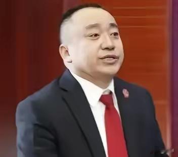 这是个坏人，纯粹的坏人，这种坏人竟然混进了我们的司法系统，而且还担任神圣的法庭法
