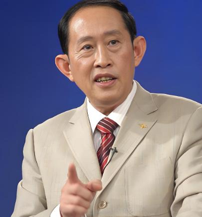 王立群教授谈人性，一针见血！他表示，当皇帝将50万军马交给大将军时，皇帝是100
