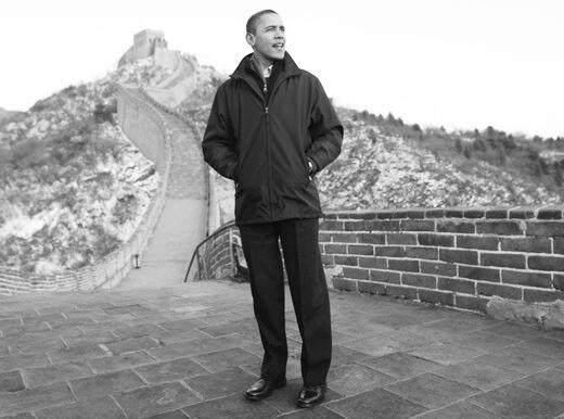 奥巴马爬长城，克林顿希拉里一家人爬长城。长城是个好景点，美国总统都爱逛。