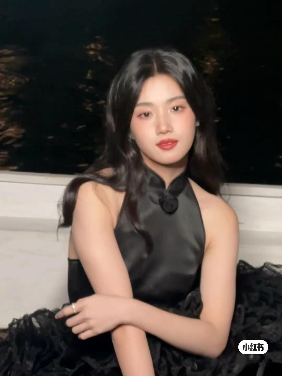 卢昱晓  🌷卢昱晓五福临门🌷卢昱晓康宁希望你下次哭的时候是因为你的幸福而哭.