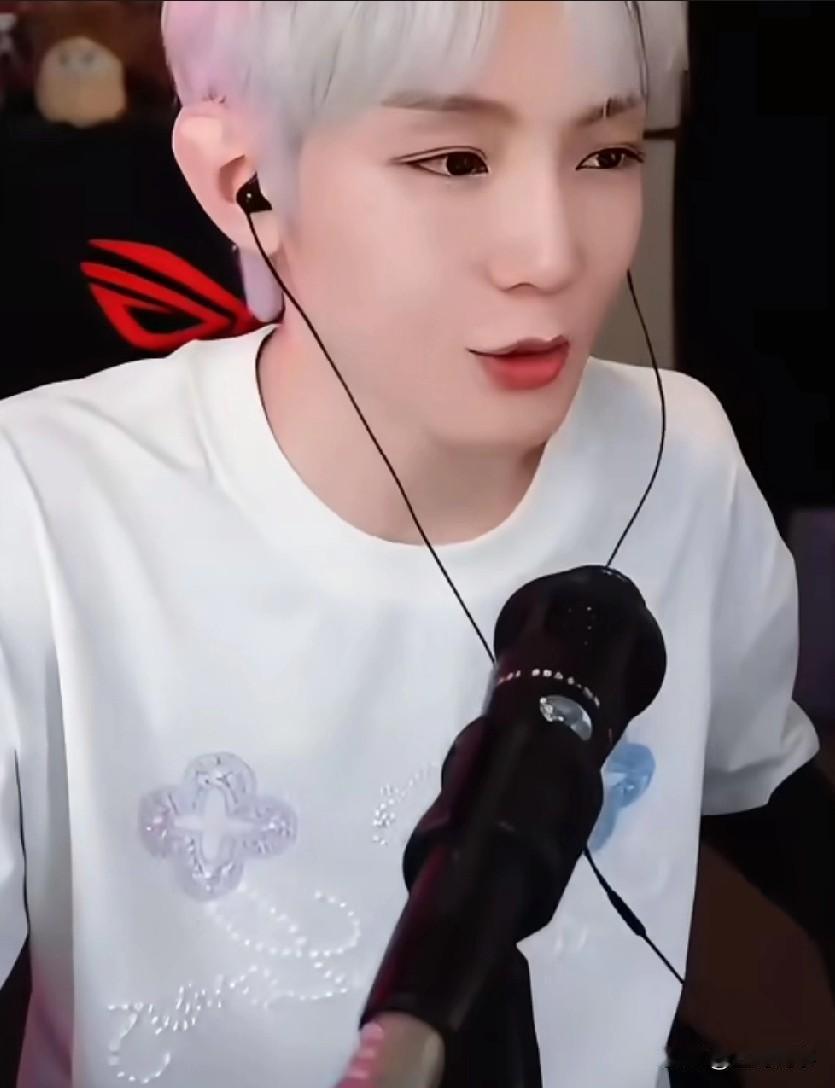 高迪自曝被临沂粉丝热情吓坏了，差点出事故，直言有家人问我之后还会不会去临沂，有人