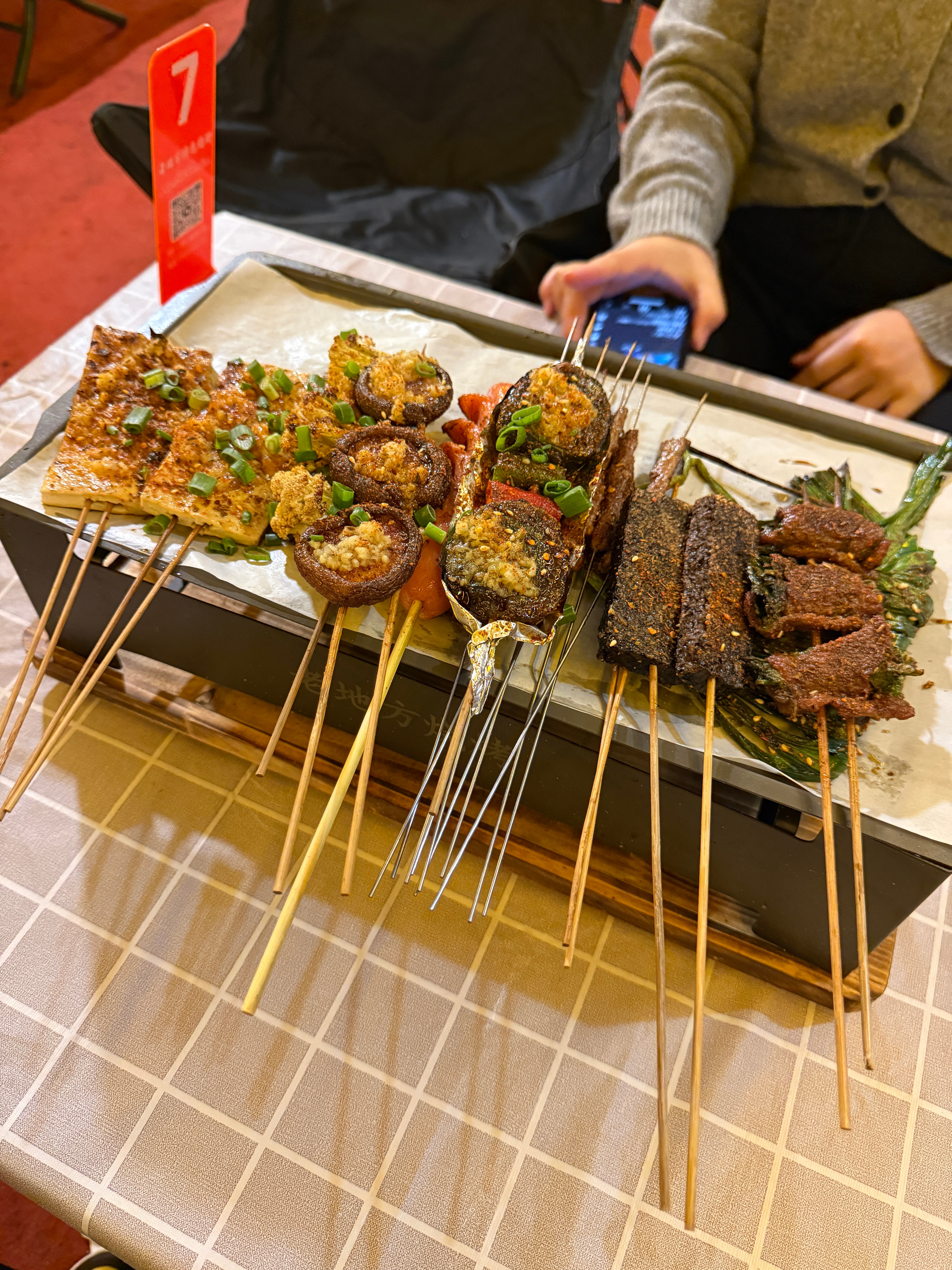 跑步即刻开跑 686昨天晚上的烧烤太好吃了，不得不又喝点酒醒酒跑跑，最后冲刺一下