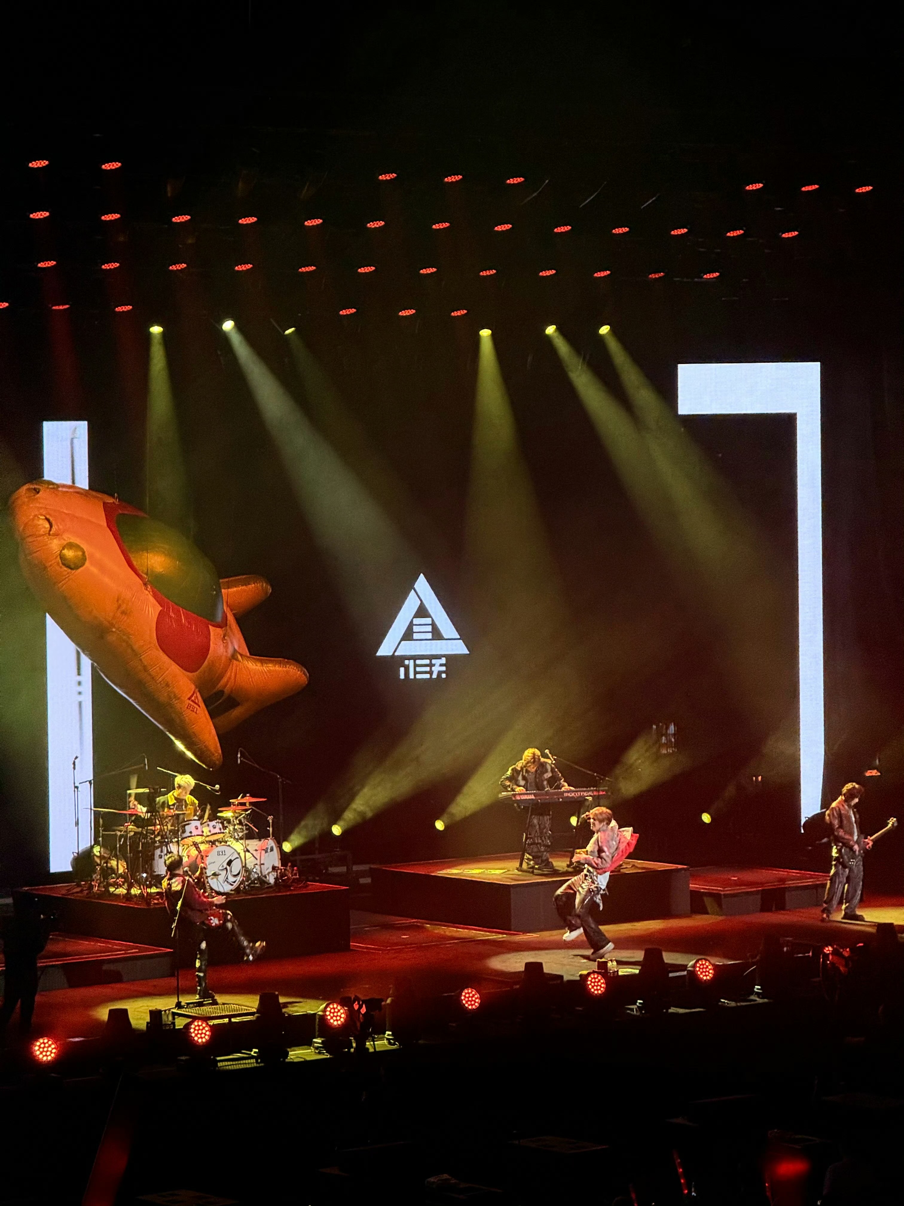 八三夭 11 月第一天在北京！八三夭在北京想见你八三夭北京演唱会 ​​​