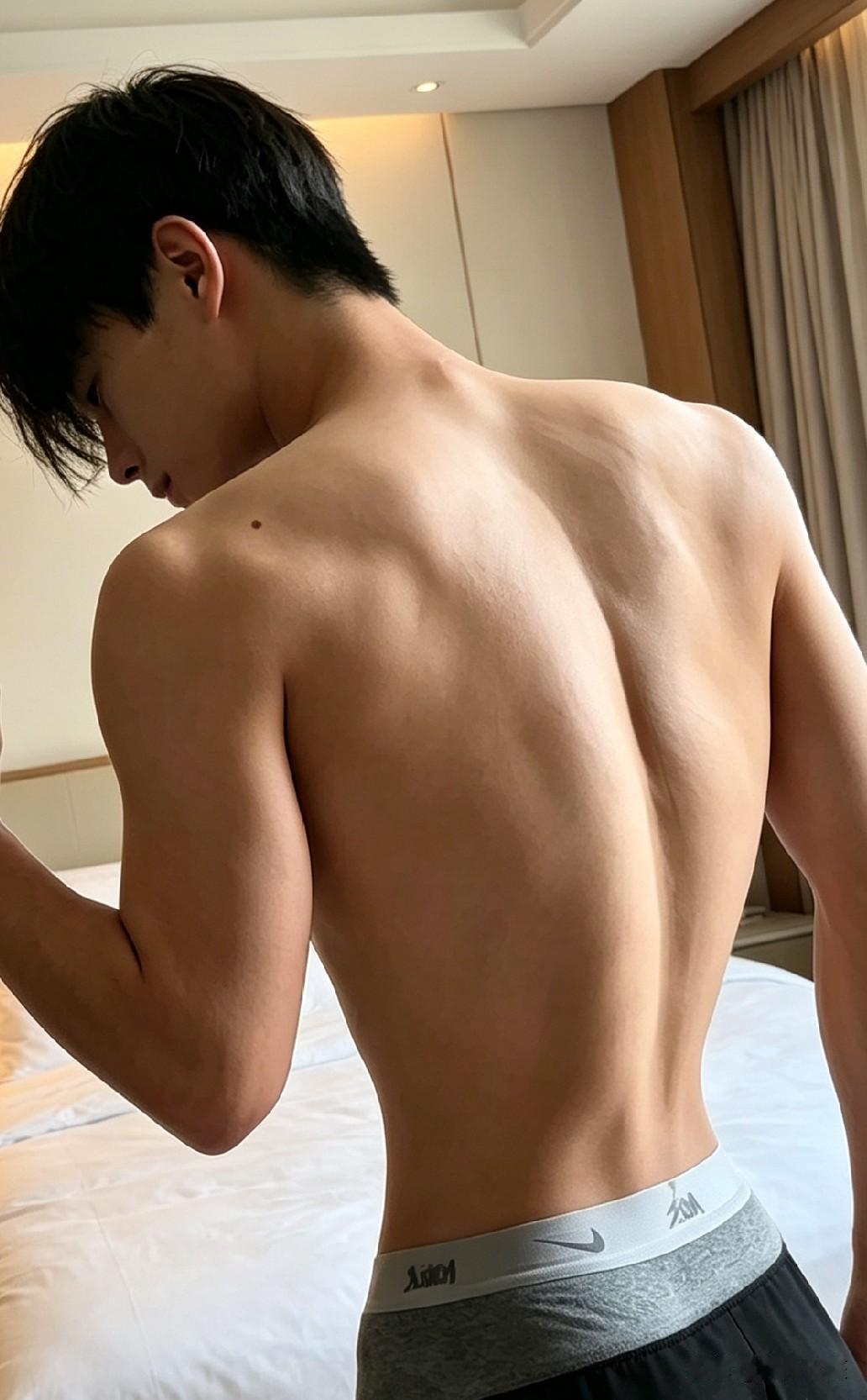 国人上百年的屈辱都刻在每个人的骨子里。他们自己的内心跟明镜一样，同样骨子里已经被