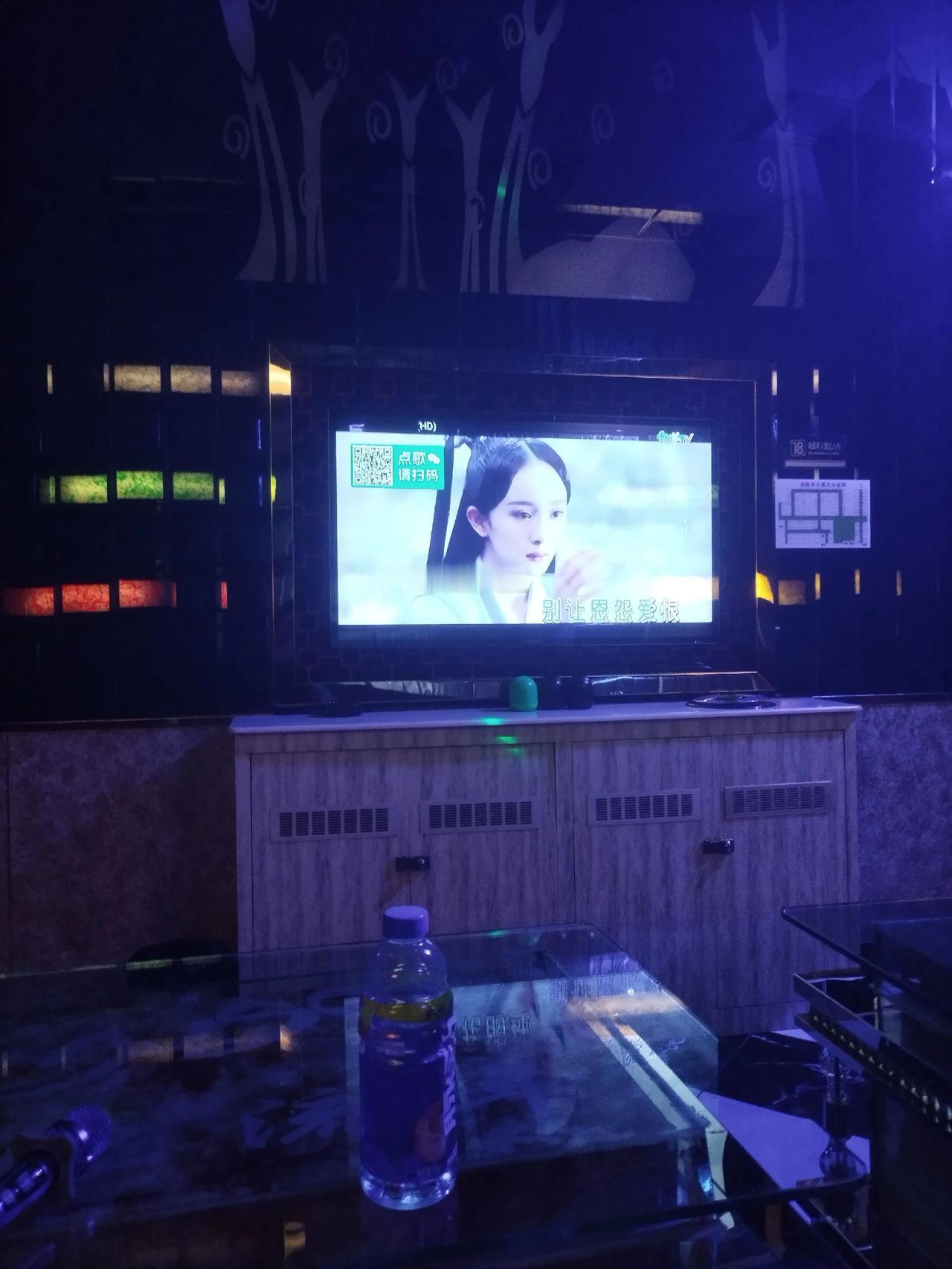 烧烤唱歌足疗，一天就过去了
