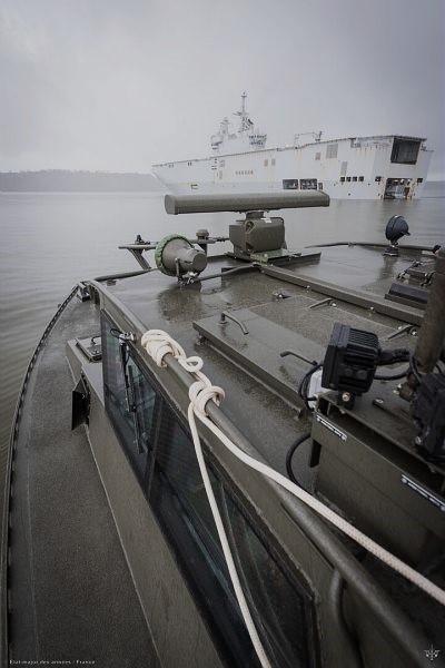 在跨军种与跨盟国联合大型军演“猎户座2026”期间， 法国海军利用“西北风”级两