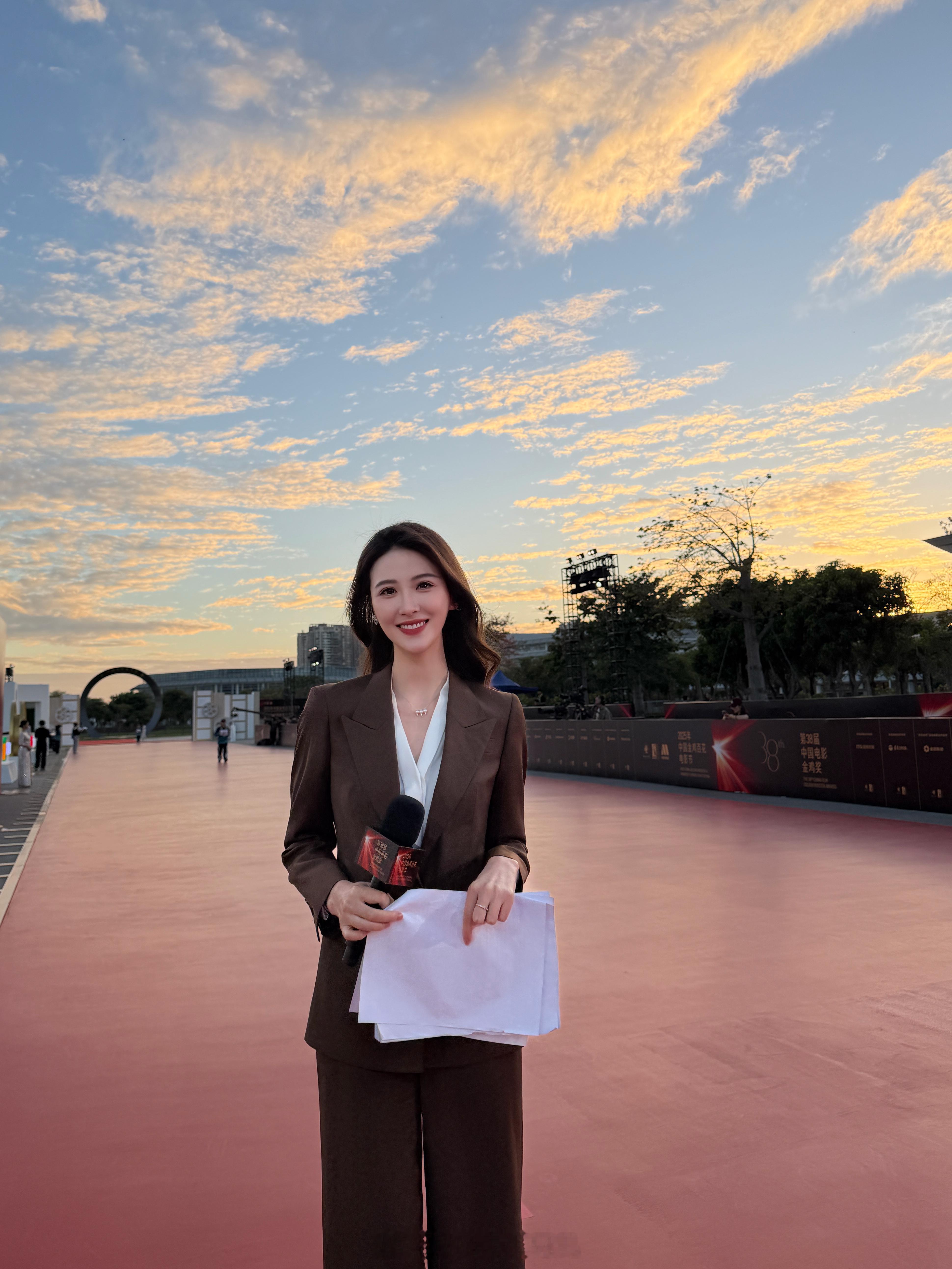 金鸡时间到，明天见！