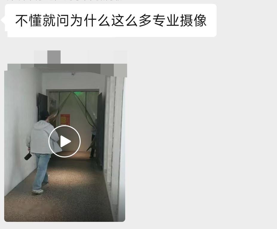 没想到雷总吃热干面这事也能有这么大争议，真的是人红是非多啊雷总作为一个明星企业家