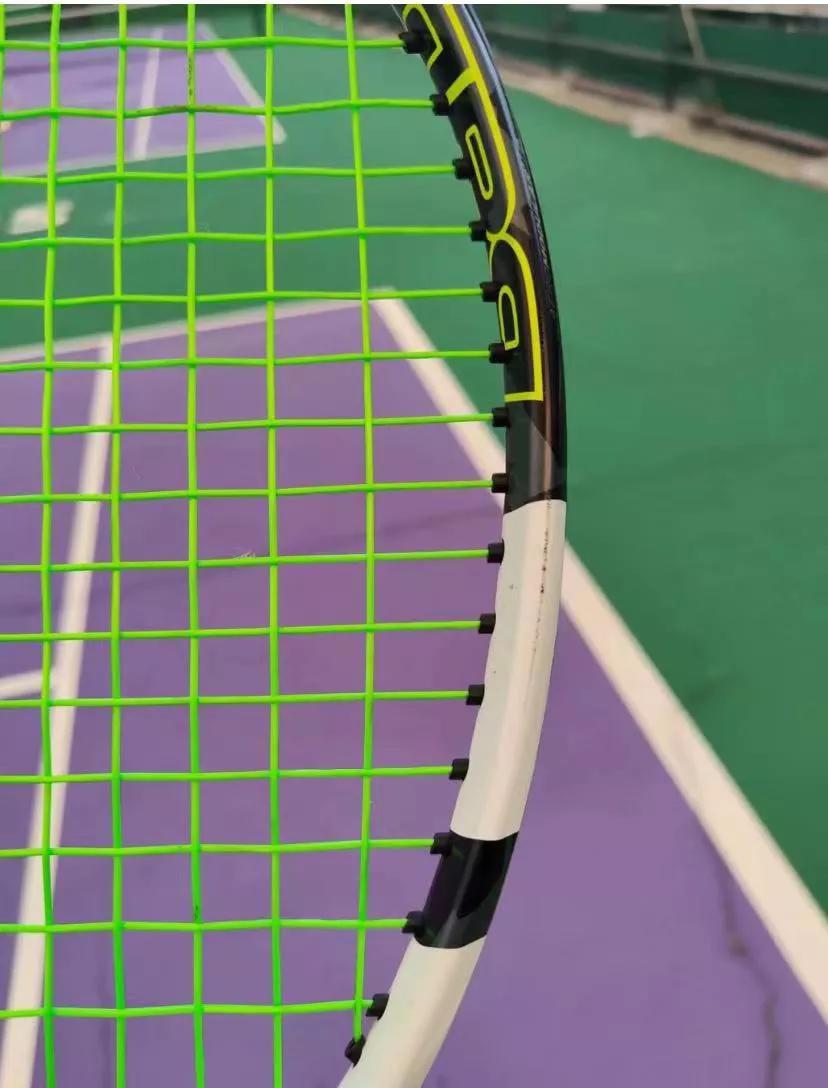 气死我了，以后再也不借球拍给陌生人网球群里约人打网球，
有个哥们说他40，但是几