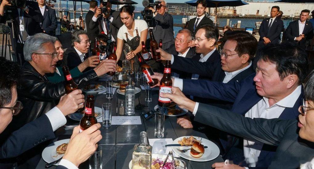 今天旧金山AI大会，晚餐韩国总统李在明做东选在海边餐厅The Ramp，不过长枪