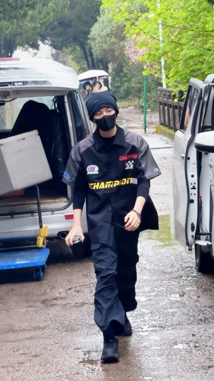 到底有多少帽子啊丁禹兮🤔丁禹兮到底准备了多少帽子丁禹兮每天一个帽子一杯咖啡